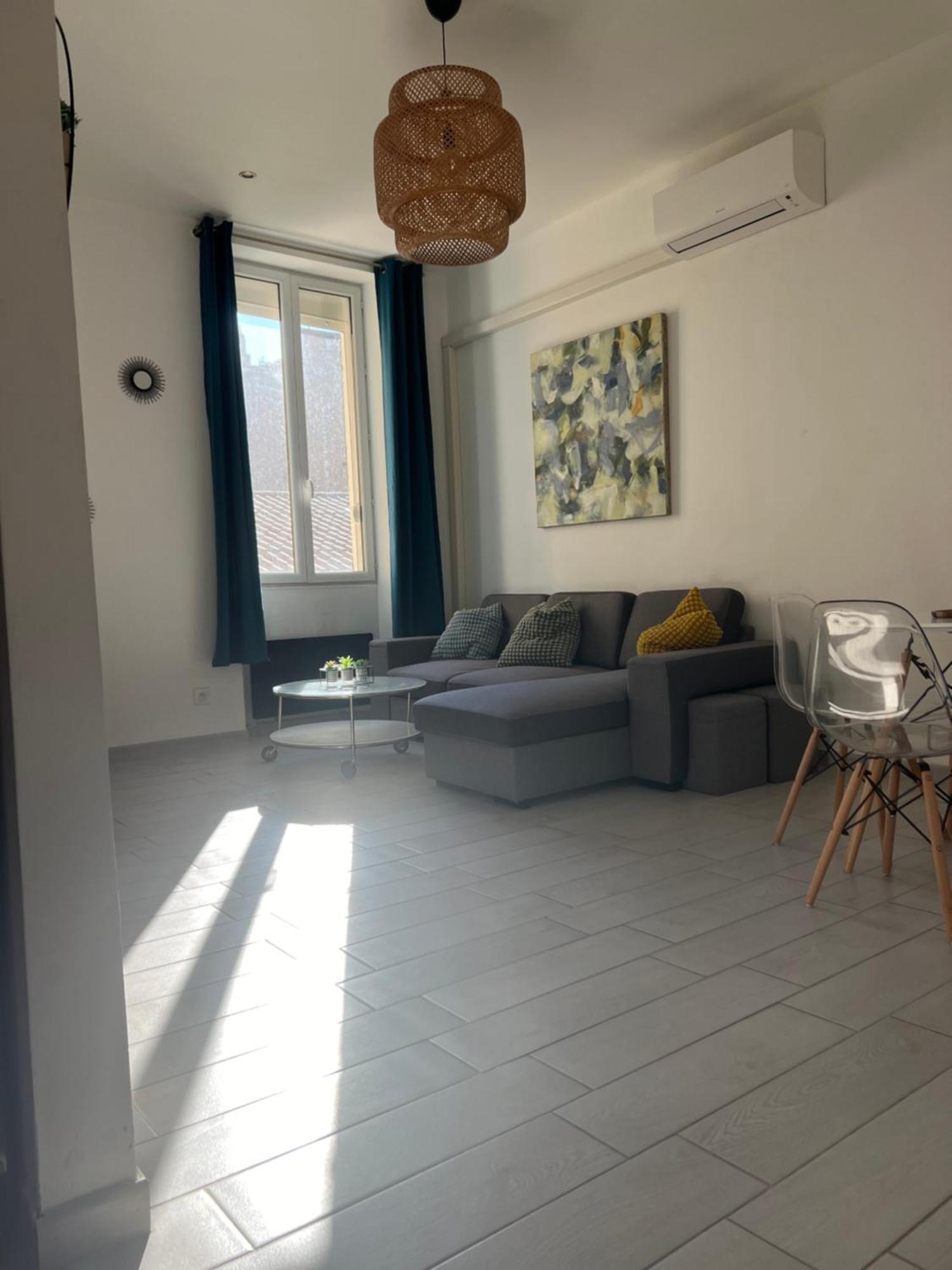 Ferienwohnung Grand T2 Climatise A 5 Min De La Gare St-Charles - Vieux Port Marseilles Exterior foto
