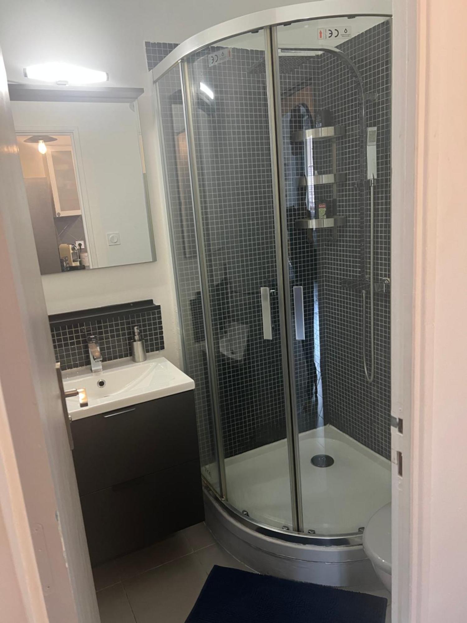 Ferienwohnung Grand T2 Climatise A 5 Min De La Gare St-Charles - Vieux Port Marseilles Exterior foto