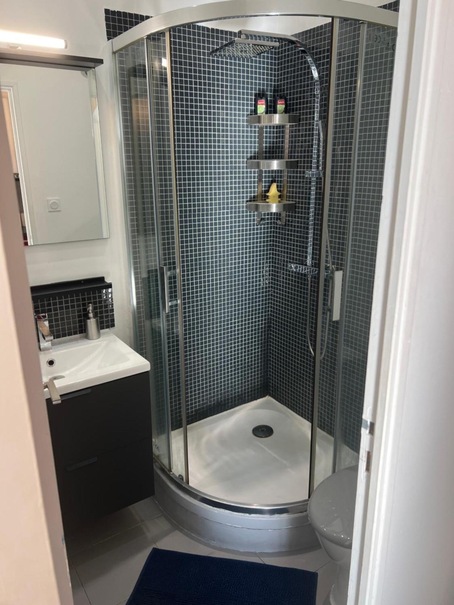 Ferienwohnung Grand T2 Climatise A 5 Min De La Gare St-Charles - Vieux Port Marseilles Exterior foto